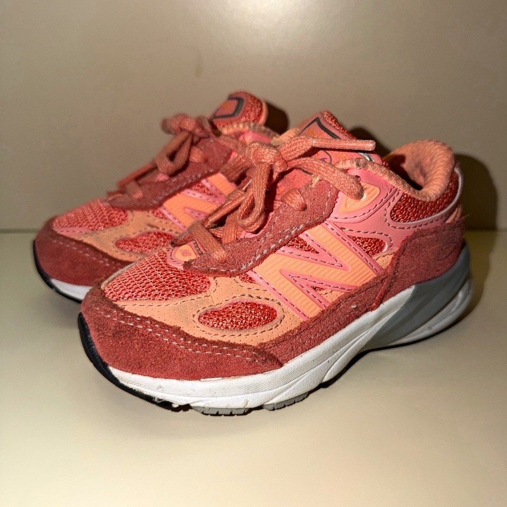 New Balance 990v6 Girls Orange/Pink Sneakers US 6 Running Outdoor Trail Comfort